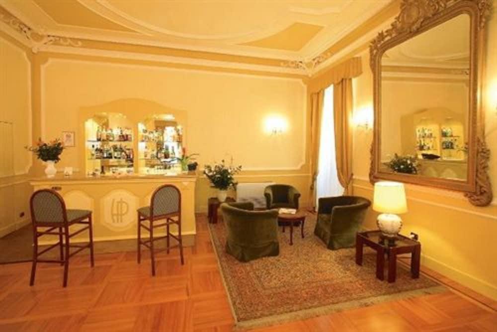 Paradiso 4*