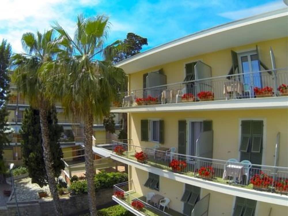Hotel Paradiso 4*