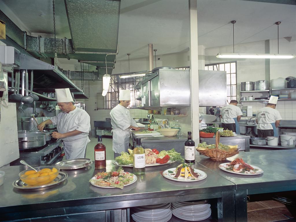 Paradiso Hotel